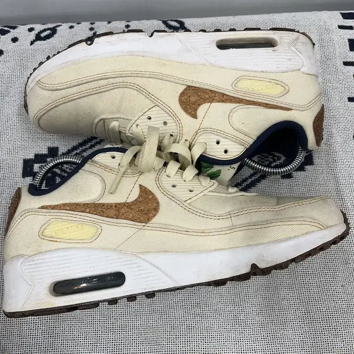 [BUNJANG] Nike Air Max 90 SE Sneakers 240 / 나이키 에어맥스 90 SE 스니커즈 운동화 240 E02802