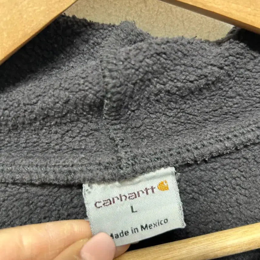 [BUNJANG] Carhartt Black Logo Hoodie L / 칼하트 블랙 로고 후드티 L
