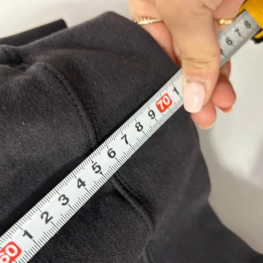 [BUNJANG] Carhartt Black Logo Hoodie L / 칼하트 블랙 로고 후드티 L