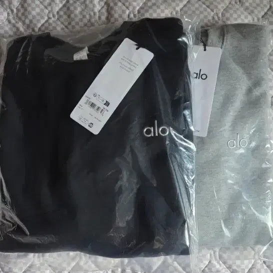[BUNJANG] Alo Sweatshirt Black/Gray Unisex / 정품새상품>Alo 알로 맨투맨 블랙/그레이(남여공용)
