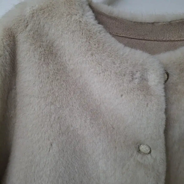 [BUNJANG] Ivory Round Neck Fur Jacket / 아이보리 퍼 자켓 라운드넥55~66반