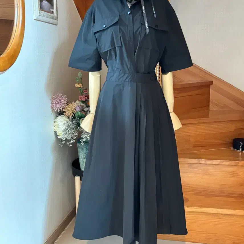 [BUNJANG] Black Pleated Long Dress / 블랙 카라넥 반팔 플리츠 롱 원피스