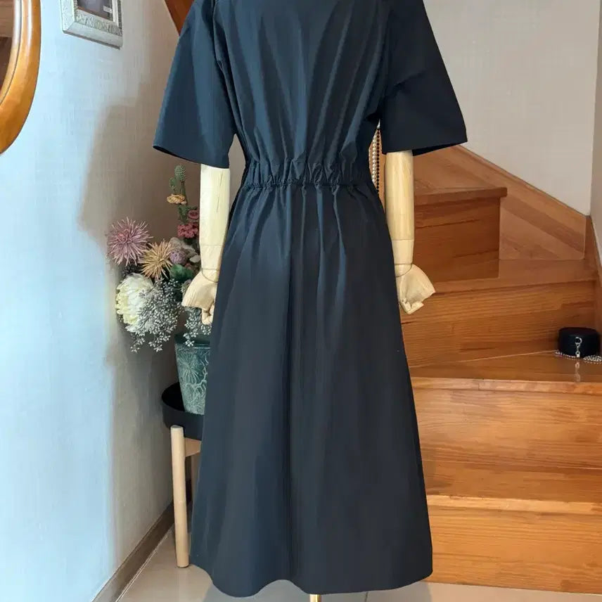 [BUNJANG] Black Pleated Long Dress / 블랙 카라넥 반팔 플리츠 롱 원피스