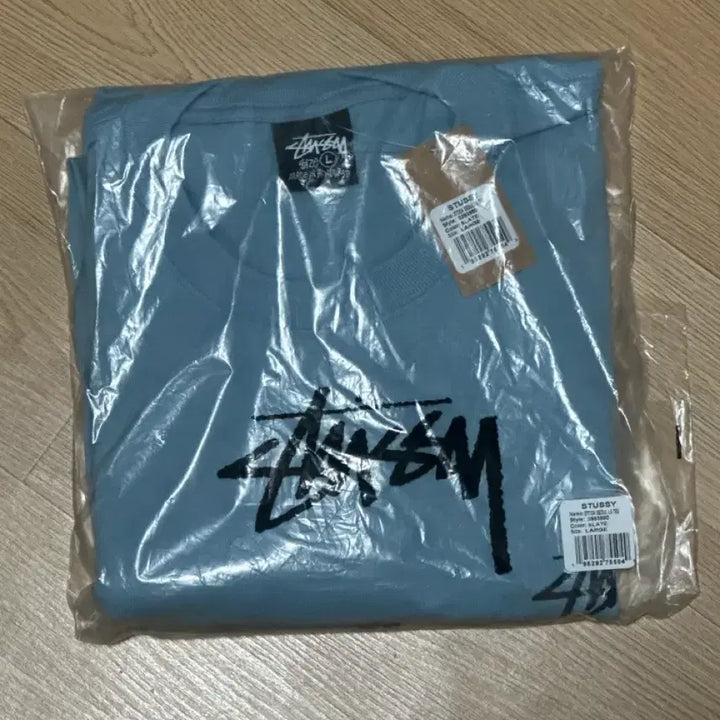 [BUNJANG] Stussy Seoul Logo Long Sleeve T-Shirt (Sky Blue) / [L] 스투시 서울 로고 긴팔 티셔츠 하늘색 미개봉 새상품