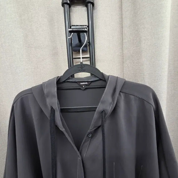 [BUNJANG] Charcoal Hooded Cape Shirt Blouse / 차콜색 후드 망토셔츠