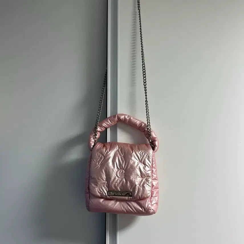 [BUNJANG] Pallet Quilted Crossbody Bag Pink / 팔렛 퀼팅 크로스백 핑크