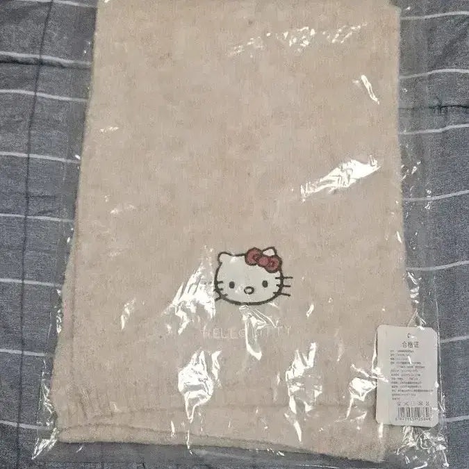 [BUNJANG] Sanrio Hello Kitty Beige Muffler / 산리오 헬로키티 베이지 머플러 (목도리&amp;스카프)