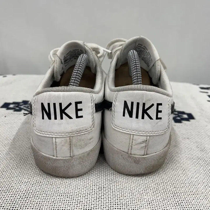[BUNJANG] Nike Blazer Low 77 Sneakers Shoes 250 / 나이키 블레이저 로우 77 스니커즈 신발 250 E02808