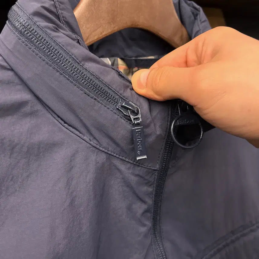 [BUNJANG] Barbour Emb Utility City Pocket Waterproof Jacket Inky Blue / 바버 엠블 유틸리티 시티포켓 워터프루프 자켓 잉키블루 N968