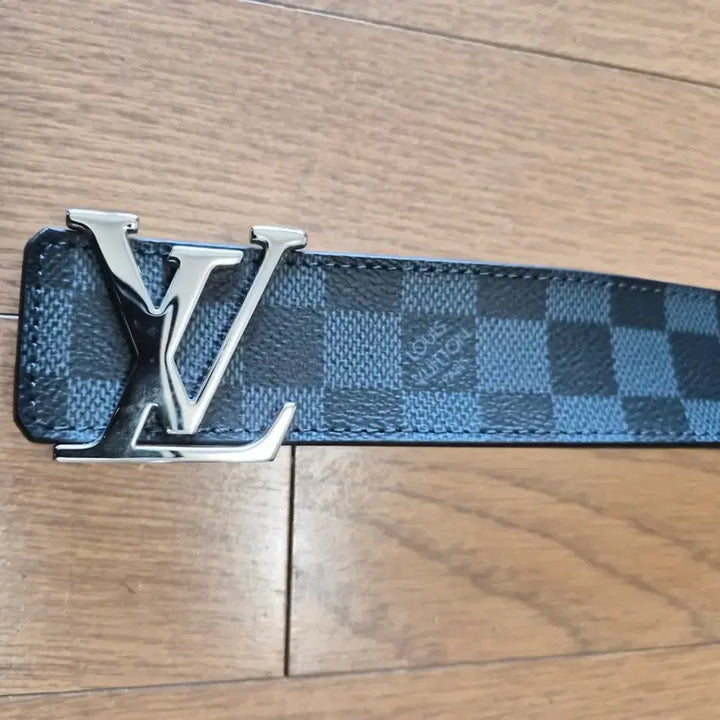 [BUNJANG] Louis Vuitton Damier LV Logo Belt Graphite / (정품) 루이비통 다미에 LV로고 벨트 그라피트 (명품 남자 허리띠)