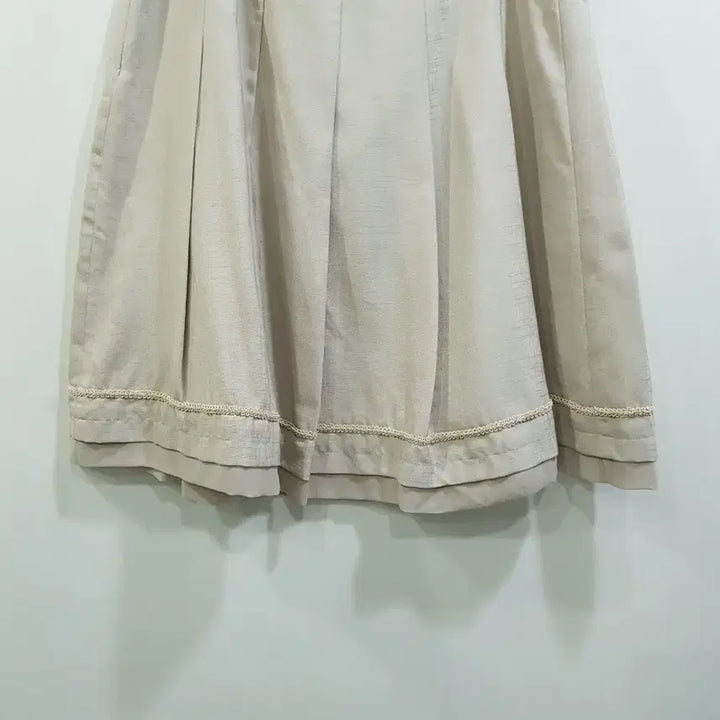 [BUNJANG] Vintage Pleated Midi Skirt / 빈티지 오피스룩 하객룩 테니스 주름 미디 스커트 여26 Q106
