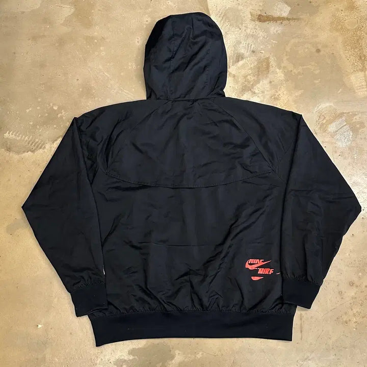 [SOLD OUT] XXL 나이키 NSW 에센셜+ 우븐 윈드러너 블랙 바람막이