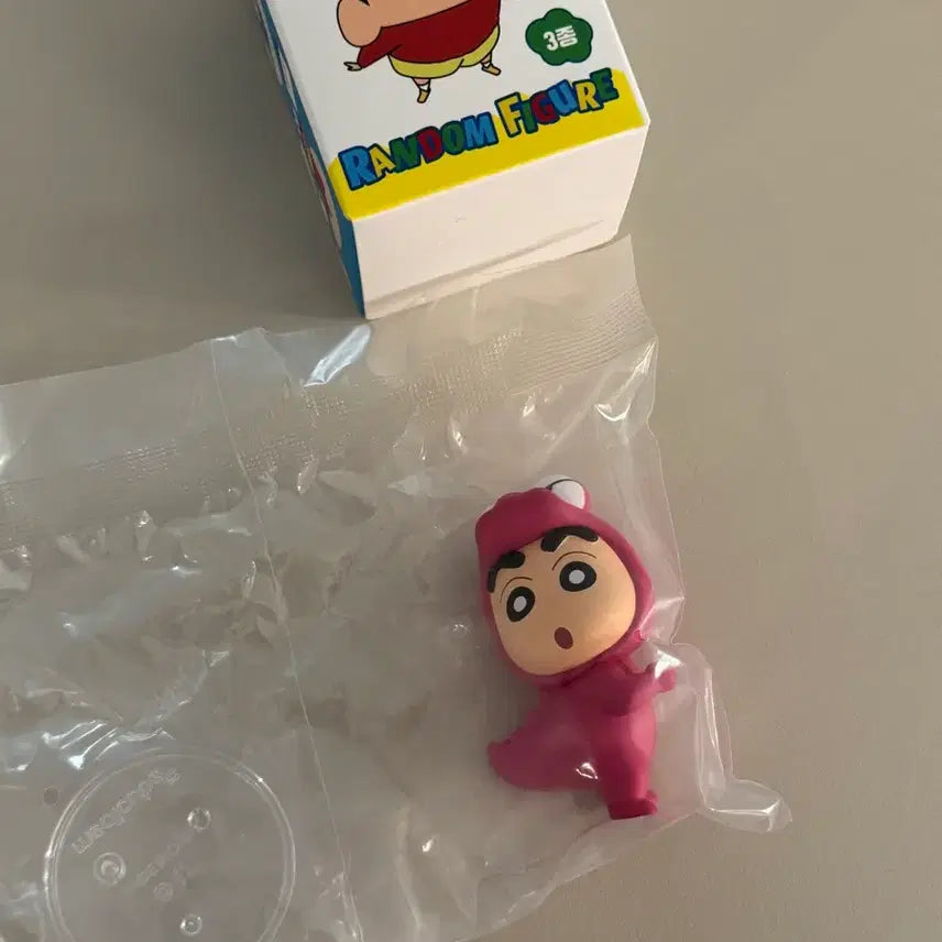 [BUNJANG] Medi Cube Crayon Shin-chan Chocobi Figure / 메디큐브 짱구 피규어 초코비 미개봉