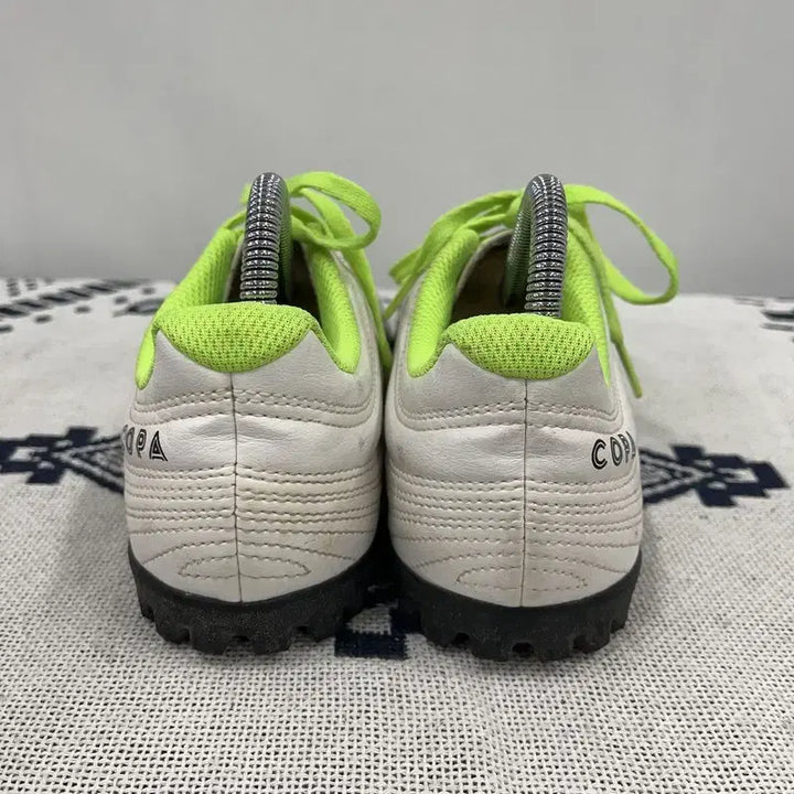 [BUNJANG] Adidas Copa 20.4 TF Soccer Cleats (235) / 아디다스 아디다스 코파 20.4 TF 축구화 235 E02812