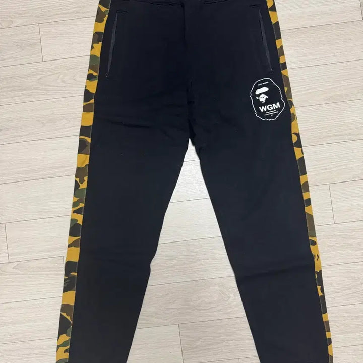 [BUNJANG] A Bathing Ape Jogger Pants / 베이프 바지 판매합니다