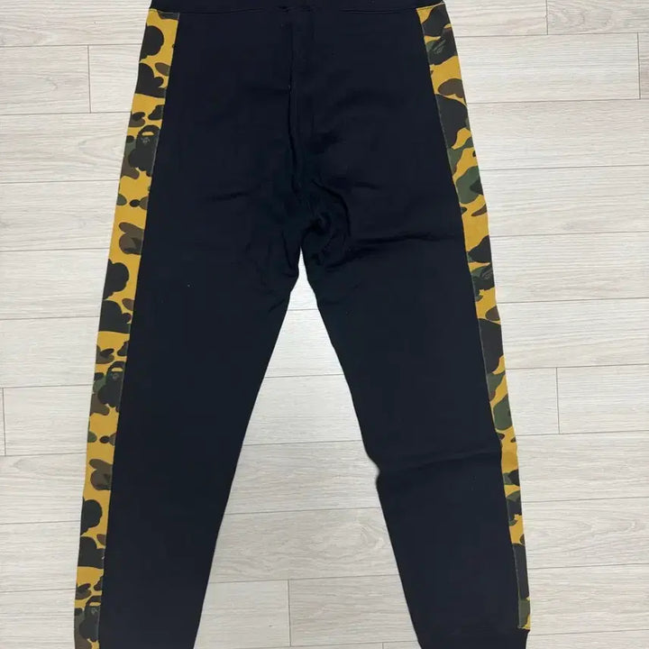 [BUNJANG] A Bathing Ape Jogger Pants / 베이프 바지 판매합니다