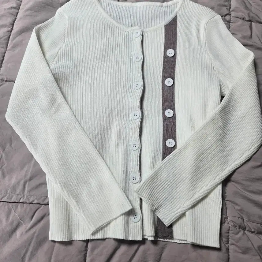 [BUNJANG] Ivory Ribbed Cardigan-Style T-shirt / 아이보리 배색 골지 가디건형티셔츠