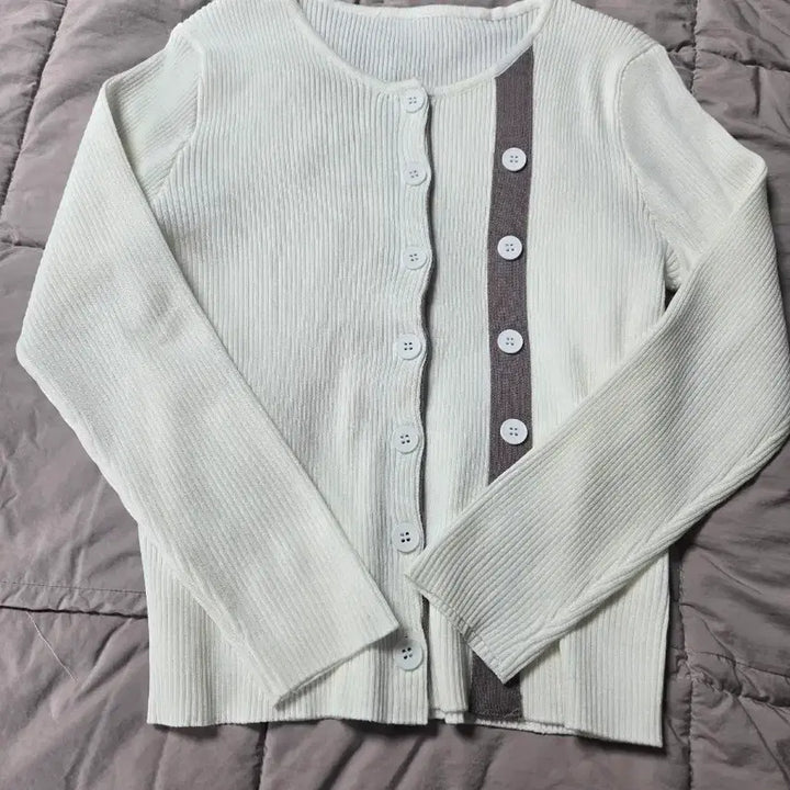 [BUNJANG] Ivory Ribbed Cardigan-Style T-shirt / 아이보리 배색 골지 가디건형티셔츠
