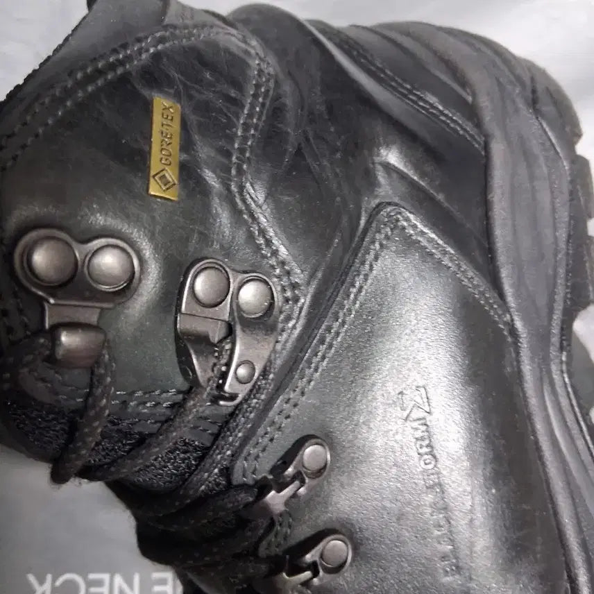 [BUNJANG] CampLine Blackstorm Sigma GTX Hiking Boots / 등산화230  캠프라인 블랙스톰시그마 GTX
