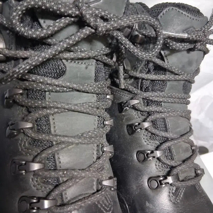 [BUNJANG] CampLine Blackstorm Sigma GTX Hiking Boots / 등산화230  캠프라인 블랙스톰시그마 GTX