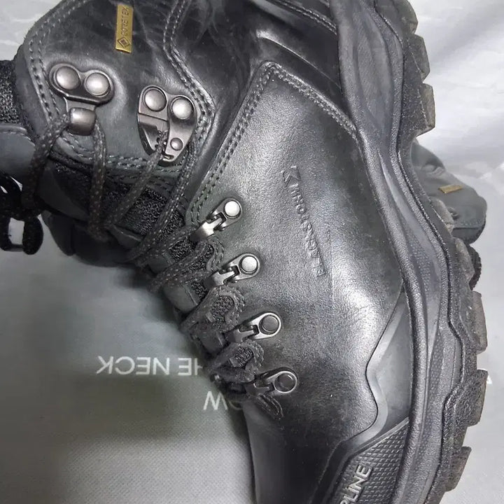 [BUNJANG] CampLine Blackstorm Sigma GTX Hiking Boots / 등산화230  캠프라인 블랙스톰시그마 GTX