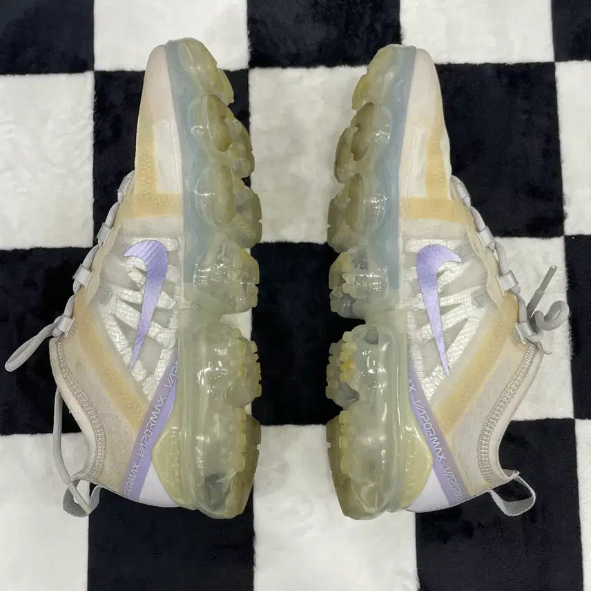 [BUNJANG] Nike Air VaporMax 2019 Phantom Metallic Sneakers / 210) 나이키 에어 베이퍼맥스2019 펜텀 메탈릭 250mm