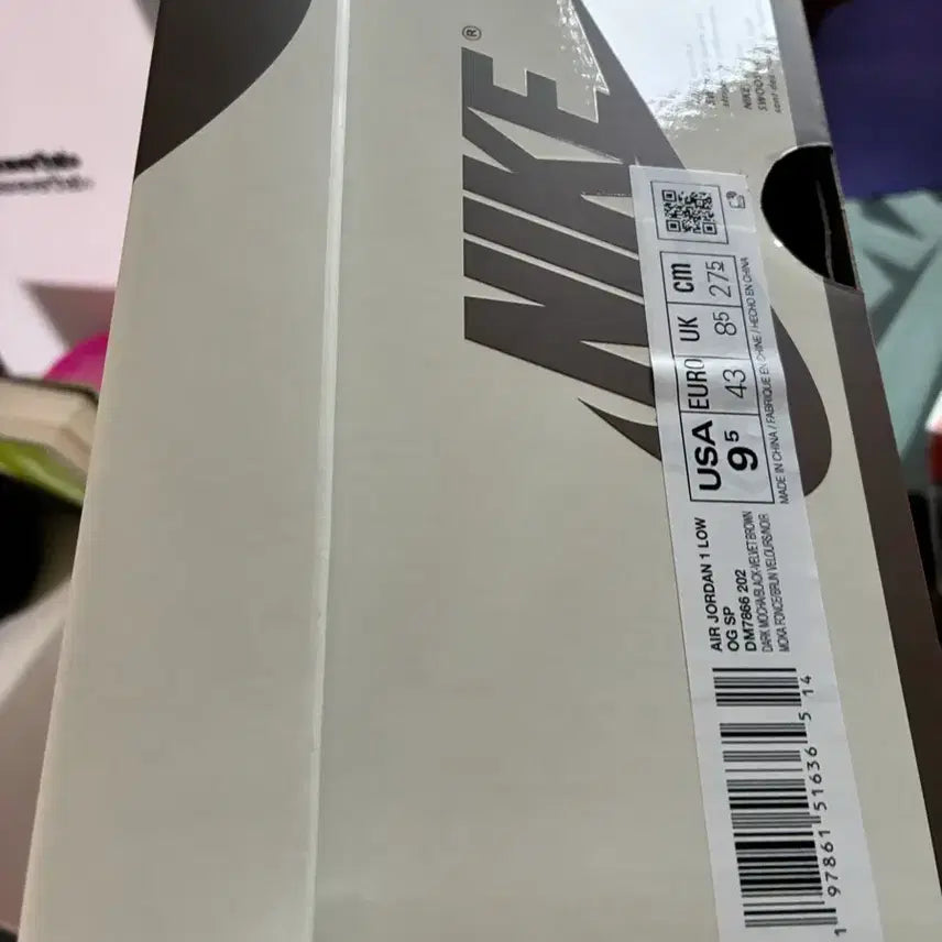 [BUNJANG] Jordan Scott Velvet Brown Sneakers / 조던1 스캇 벨벳 브라운 275