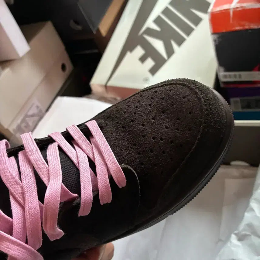 [BUNJANG] Jordan Scott Velvet Brown Sneakers / 조던1 스캇 벨벳 브라운 275
