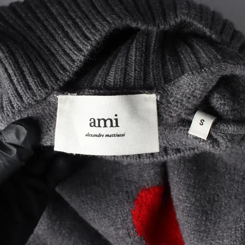 [BUNJANG] AMI Big Heart Logo Turtleneck Wool Knit Sweater / 아미 빅 하트 로고 터틀넥 울 니트 스웨터