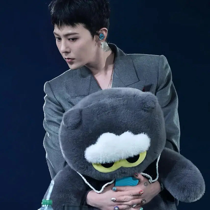 [BUNJANG] G-Dragon Joanne Friends Joa Big Plush Doll / 지드래곤 조앤프렌즈 조아 빅 플러쉬 대형 인형 지디