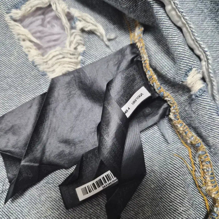 [BUNJANG] Zara 1975 Damage Wash Denim Jacket / 자라 1975 데미지 워싱 데님 자켓(남.여공용)
