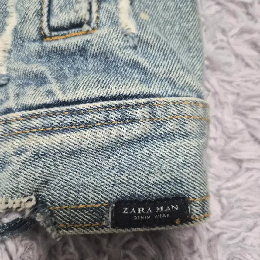 [BUNJANG] Zara 1975 Damage Wash Denim Jacket / 자라 1975 데미지 워싱 데님 자켓(남.여공용)