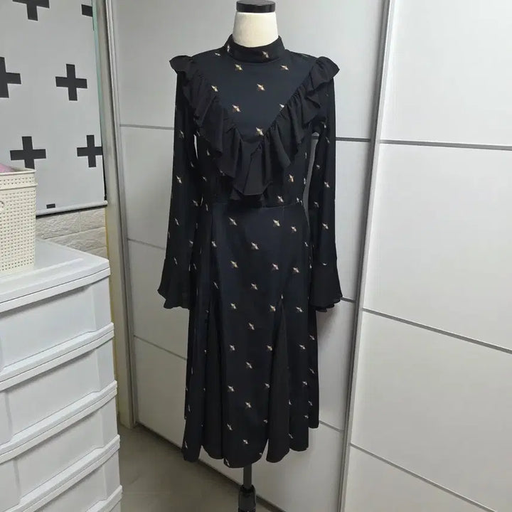 [BUNJANG] Avec Frill Dress 55 Size / 아베크 프릴 원피스55사이즈