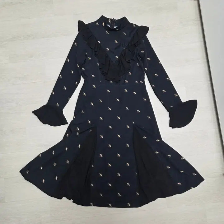 [BUNJANG] Avec Frill Dress 55 Size / 아베크 프릴 원피스55사이즈
