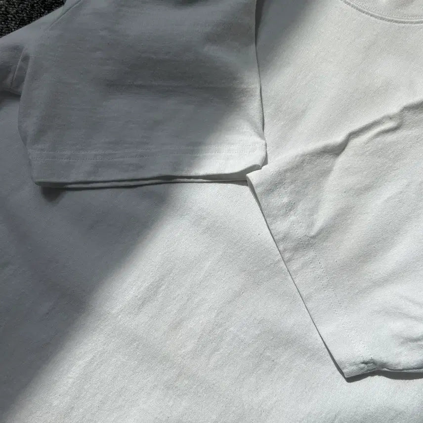 [SOLD OUT] 스투시 스탁로고 화이트 반팔티