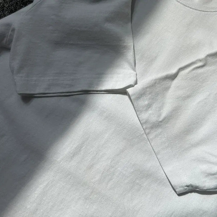 [SOLD OUT] 스투시 스탁로고 화이트 반팔티