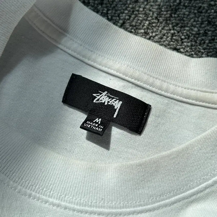 [SOLD OUT] 스투시 스탁로고 화이트 반팔티