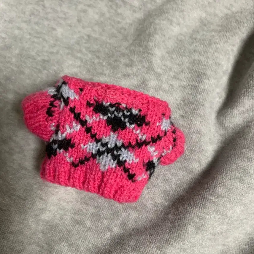 [BUNJANG] DAY6 Wonpil Denimals Pink Knit Sweater / 데니멀즈 옷 필끼 원필 핑크니트 데이식스