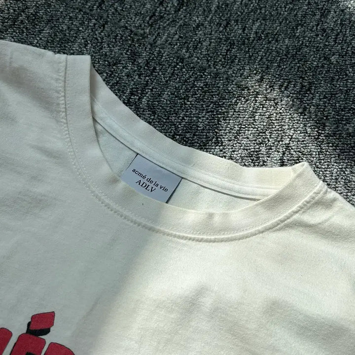 [SOLD OUT] 아크메드라비 아이보리 긴팔티셔츠