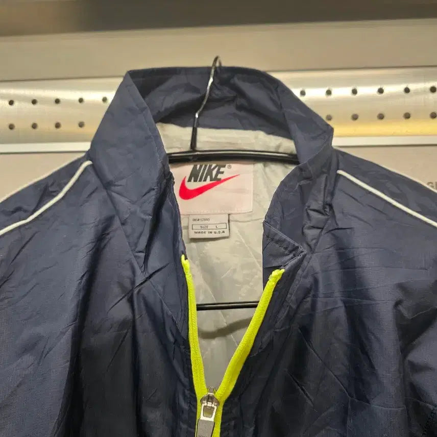 [BUNJANG] Nike Navy Windbreaker Jacket L / 나이키 네이비 바람막이 L