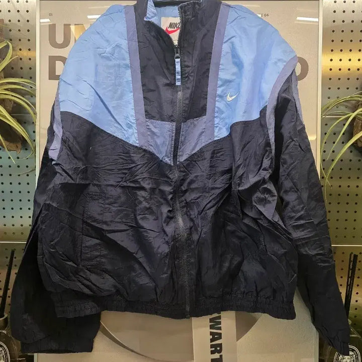 [BUNJANG] Nike Old School Windbreaker Jacket / 올드스쿨 나이키 바람막이 L
