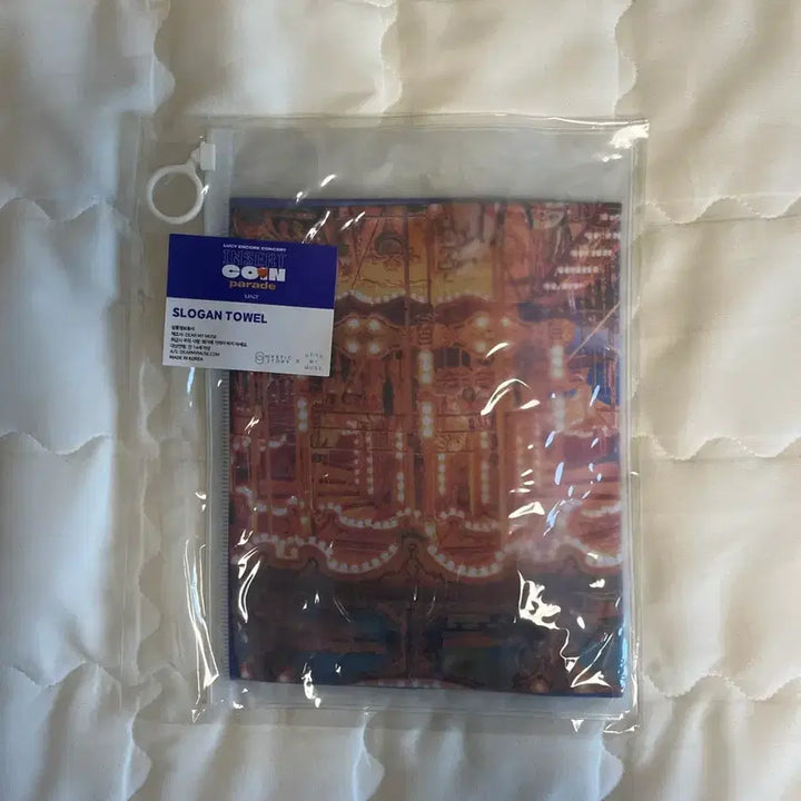 [BUNJANG] LUCY Insert Coin Slogan Towel / 루시 인서트코인 슬로건 타올 새상품 (마지막 가격내림)