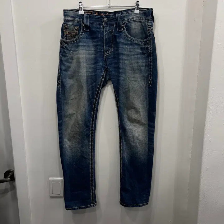 [BUNJANG] Rock Revival Slim Fit Washed Stitch Denim Pants / 락 리바이벌 슬림핏 워싱 스티치 데님팬츠