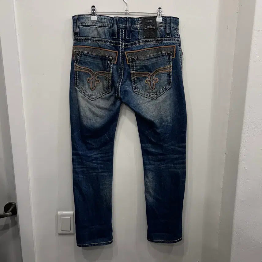 [BUNJANG] Rock Revival Slim Fit Washed Stitch Denim Pants / 락 리바이벌 슬림핏 워싱 스티치 데님팬츠