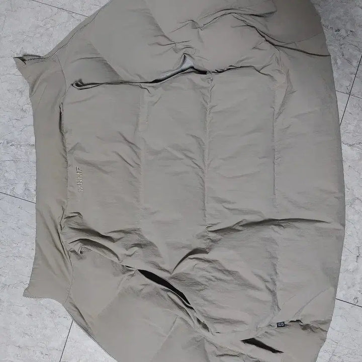 [BUNJANG] MNMP Beige Padded Vest M / MNMP 베이지 패딩 조끼 M