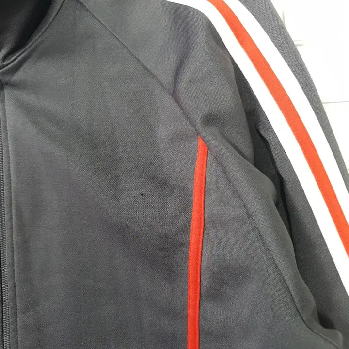 [BUNJANG] Diadora Navy Track Old School Jacket / 디아도라 네이비 트랙 올드스쿨 자켓