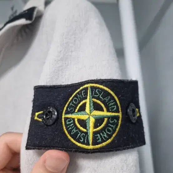 [BUNJANG] Stone Island Knit Half-Zip Sweater / 스톤아일랜드 니트 반집업