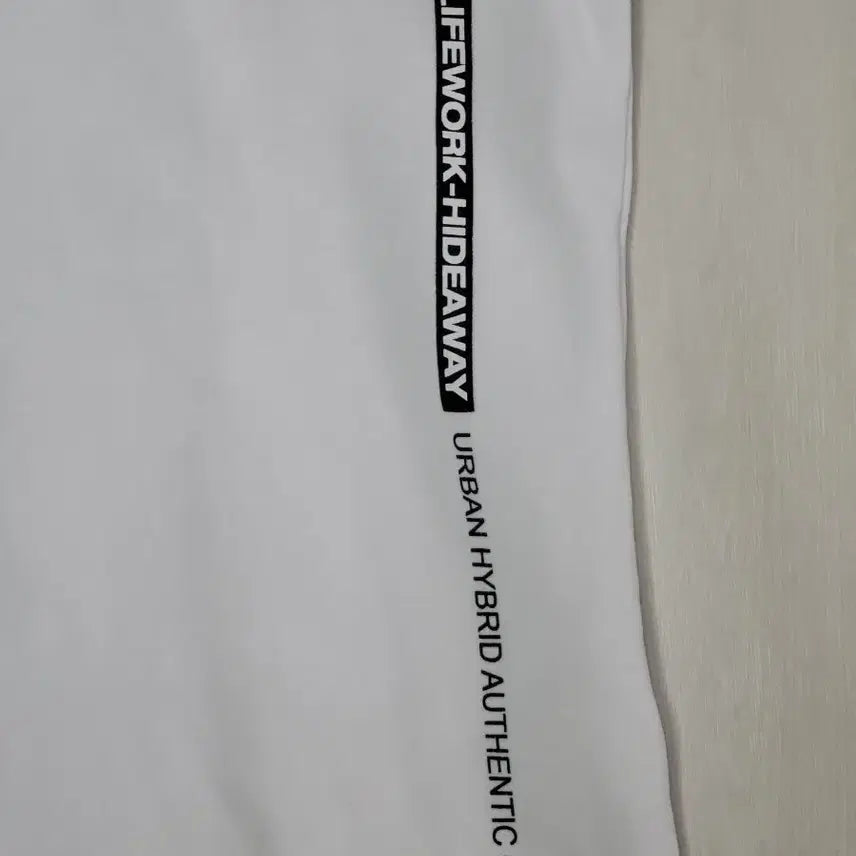 [BUNJANG] LifeWork Pocket Simple Lettering T-shirt / (L)라이프워크 포켓심플 레터링 반팔티셔츠 판매합니다
