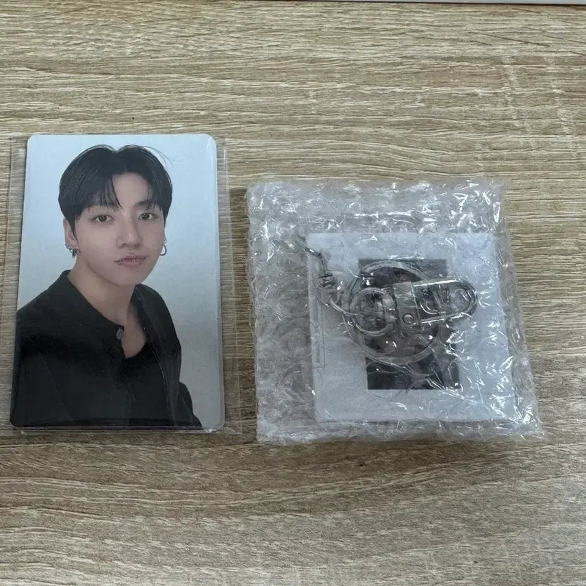 [BUNJANG] BTS Jungkook Arirang Weverse POB + Film Keyring / 방탄 아리랑 정국 위버스 A특전 + 필름키링