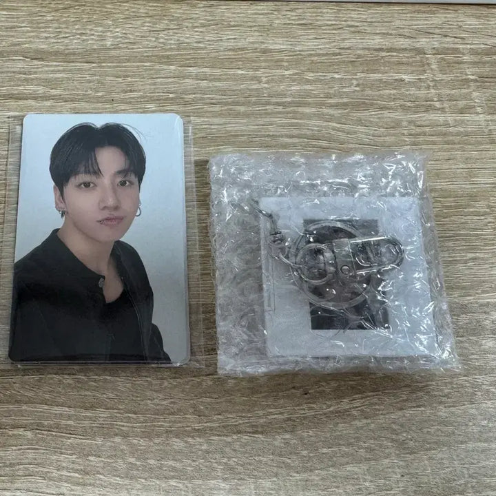 [BUNJANG] BTS Jungkook Arirang Weverse POB + Film Keyring / 방탄 아리랑 정국 위버스 A특전 + 필름키링